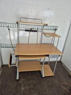 Bureau informatique, Enlèvement