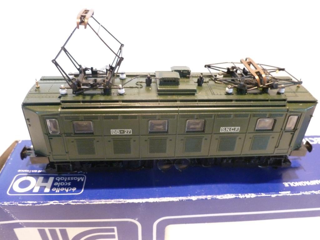 TRAINS HO, Enlèvement ou Envoi, Courant continu, Locomotive, Jouef