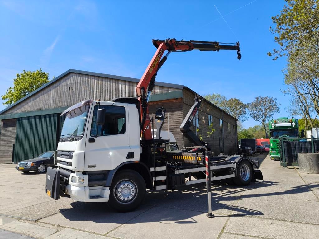 Te koop nette zeer goed onderhouden daf cf haakauto, Automaat, Achterwielaandrijving, Wit, Overige kleuren