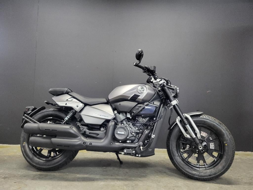 Benelli Leoncino Bobber 400 (LE) (5j garantie, 1j Assist), Entreprise, 2 cylindres, Permis Moto A2 minimum, 12 à 35 kW