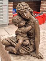Vintage A.S.V sculpture/ statuette " Moeder met kind", Tuin en Terras, Ophalen
