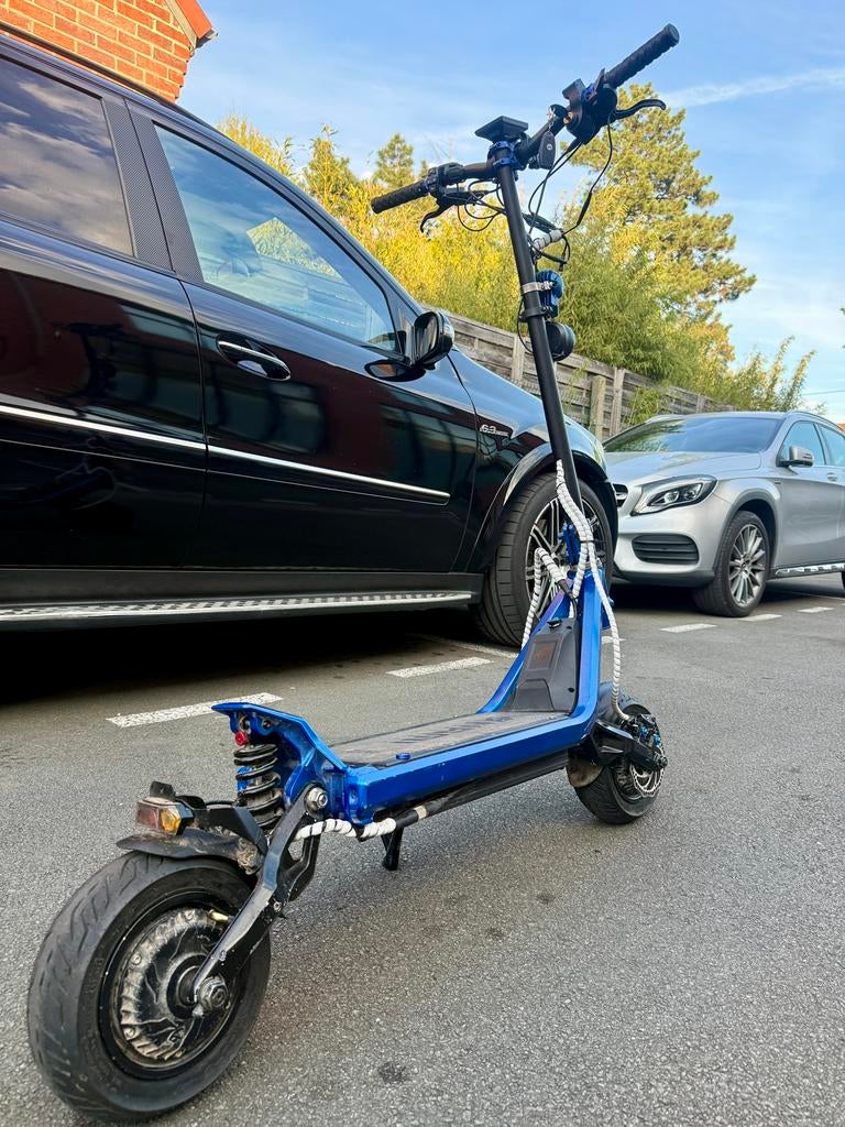 Trottinettes Nami klima bi moteur 60v25ah, Ophalen, Zo goed als nieuw