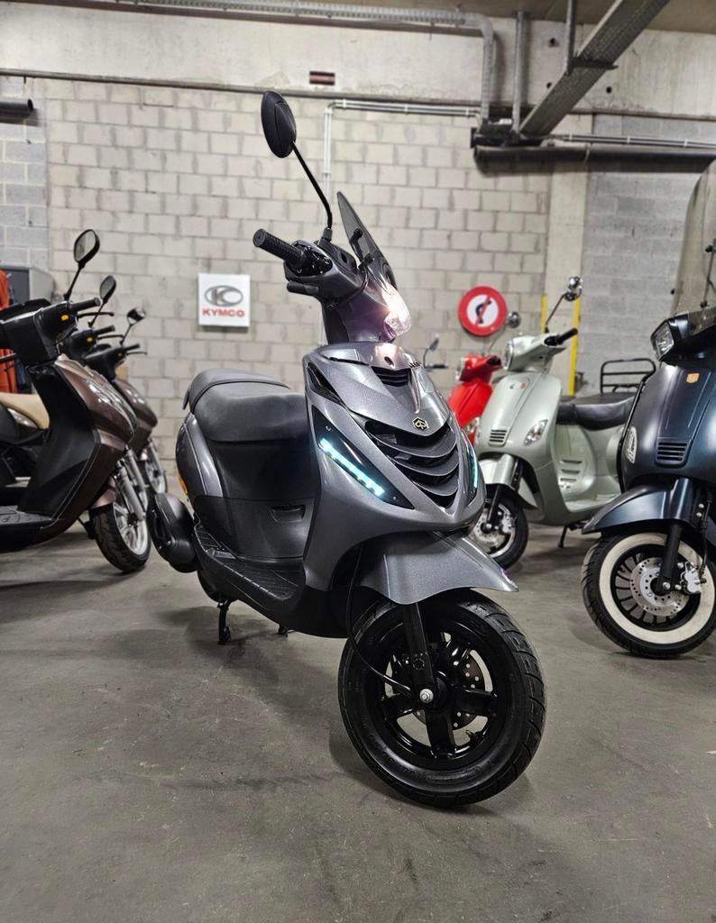 Piaggio Zip Iget Porsche Agaatgrijs 50cc klasse A 2020 5.816, Zip, Klasse A (25 km/u), Ophalen of Verzenden, Zo goed als nieuw
