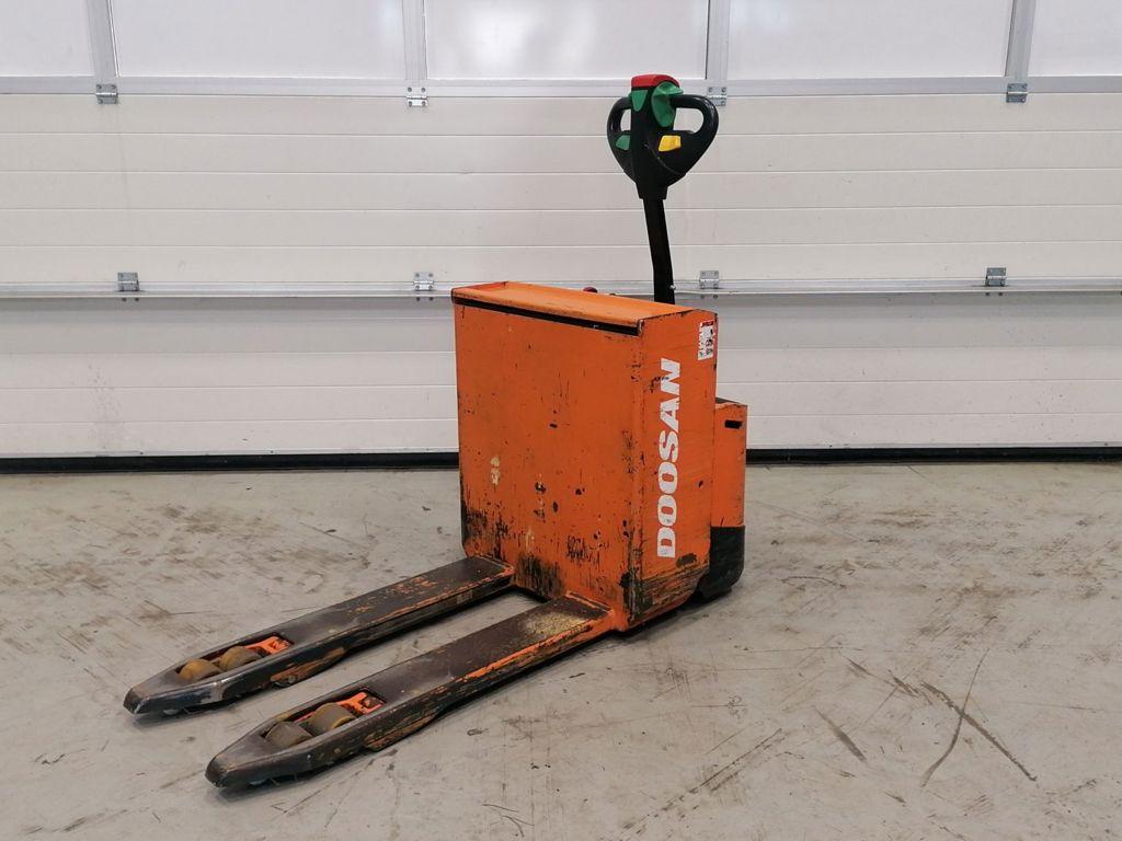 DOOSAN LEDH20M, Zakelijke goederen, Machines en Bouw | Heftrucks en Intern transport, Palletwagen, Elektrisch, 2000 tot 3000 kg