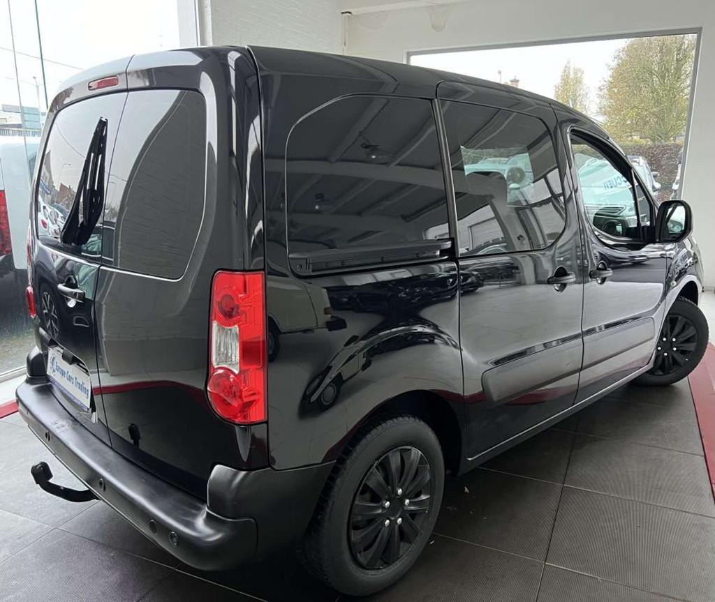 Citroën Berlingo 1.6 e-HDI 90CH BOITE AUTO ETG6 ATTELAGE GA, Auto's, Automaat, Stof, Gebruikt, Zwart