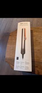 lisseur dyson airstrait, Bijoux, Sacs & Beauté, Beauté | Soins des cheveux, Enlèvement, Comme neuf