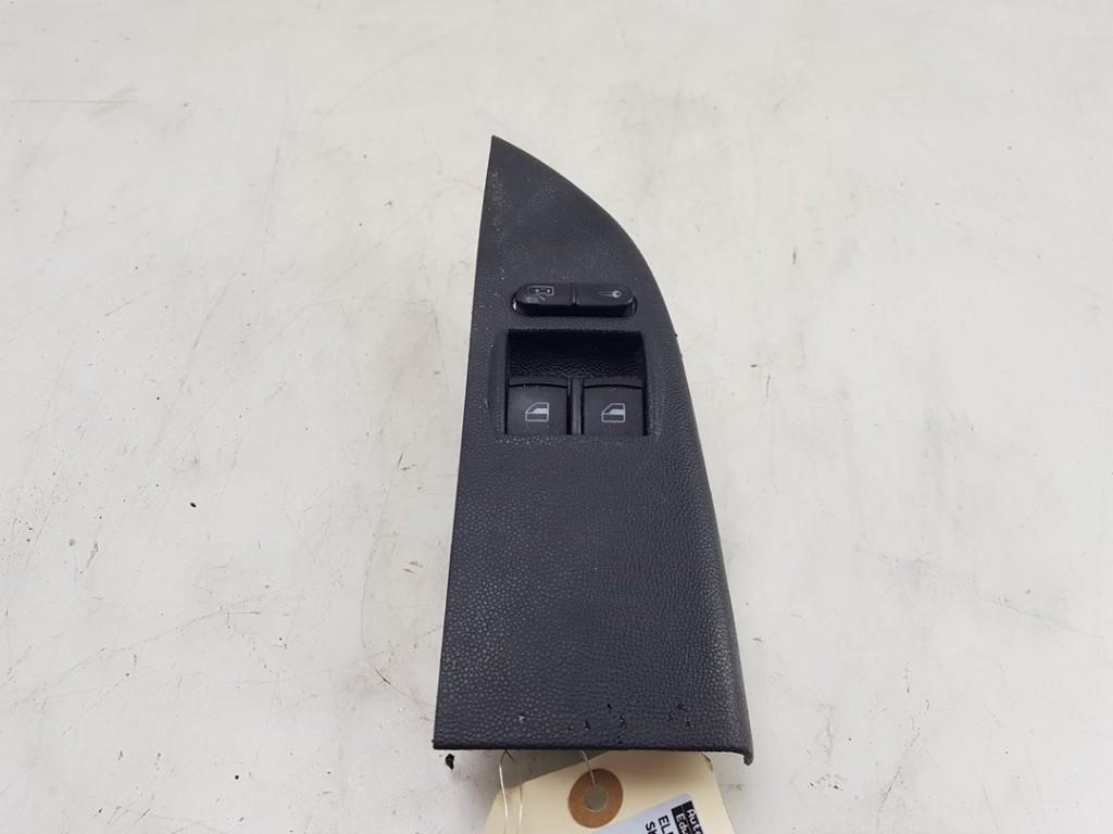 COMMUTATEUR VITRES ELECTRIQUES Fabia (6Y5) (|1J3959857A|), Utilisé, Skoda