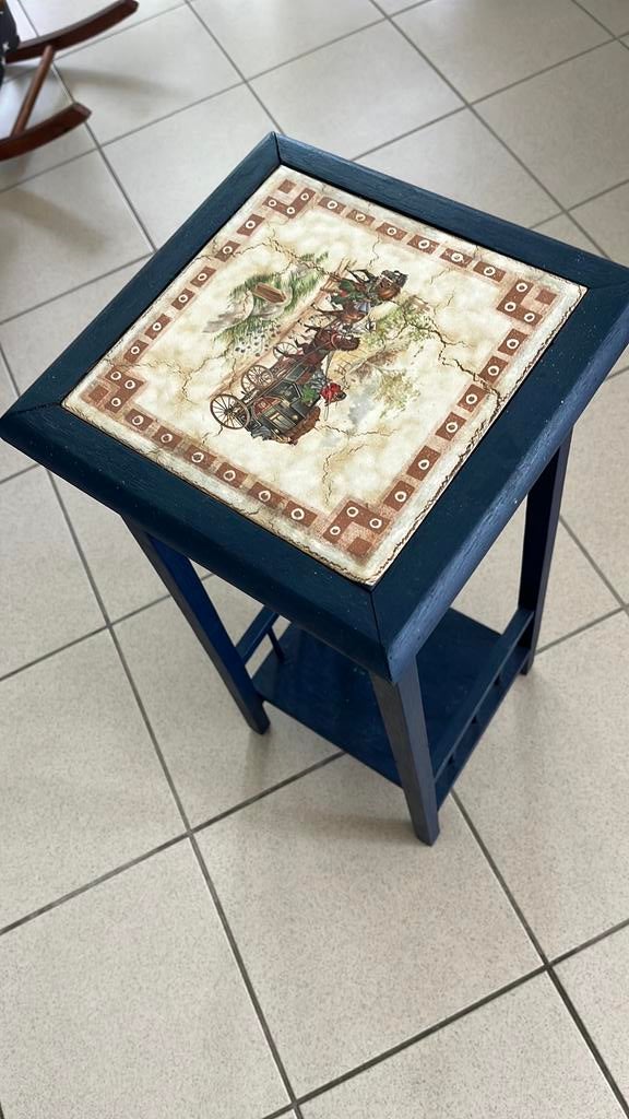 Hoog bijzettafel, Huis en Inrichting, Ophalen, Zo goed als nieuw