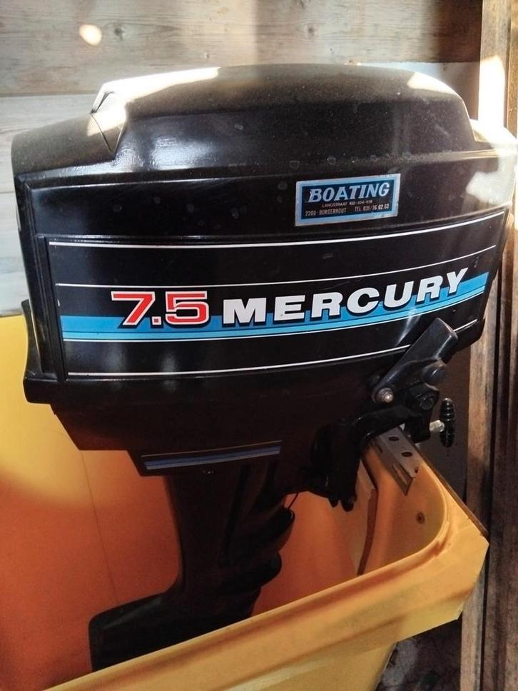 Polyester boot in combinatie met een Me, Watersport en Boten, Motorboten en Motorjachten, Polyester, Buitenboordmotor, Ophalen