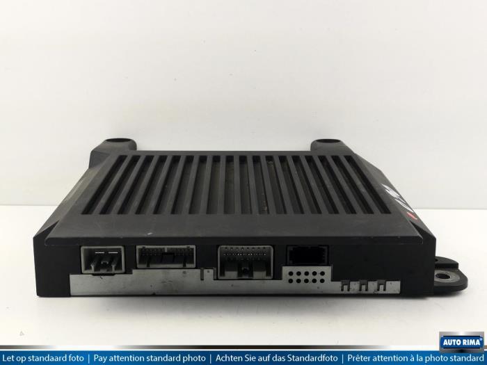 Radio versterker van een Volvo S80, Gebruikt, -, -, Ophalen of Verzenden