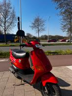 Piaggio zip fastrider B klasse, Fietsen en Brommers, Ophalen, Zo goed als nieuw, Zip