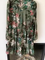 kleedje B young maat 40, Maat 38/40 (M), Ophalen of Verzenden, Zo goed als nieuw, Knielengte