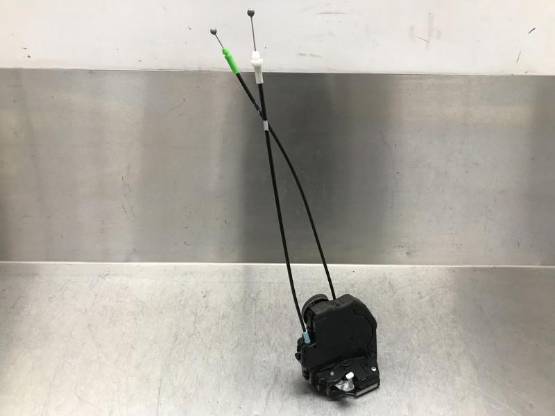 SERRURE DE PORTE RODS ARRIÈRE GAUCHE Toyota Urban Cruiser, Utilisé, Toyota