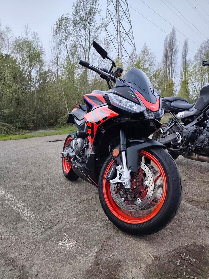 Aprilia tuono 660 factory in nieuwstaat, Motoren, Motoren | Aprilia, Particulier, Ophalen