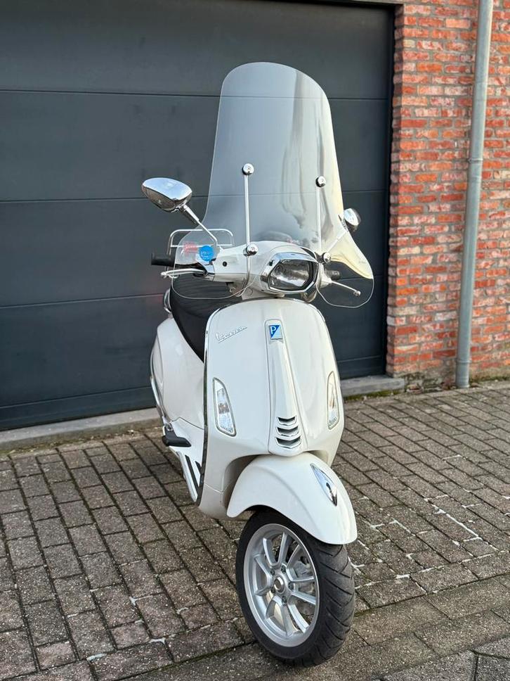 Vespa Sprint iget A-klasse in topstaat, Fietsen en Brommers, Scooters | Vespa, Ophalen