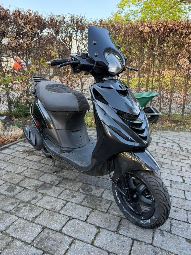 Piaggio Zip 4t A klasse topstaat! 6700km!, Ophalen, Zo goed als nieuw