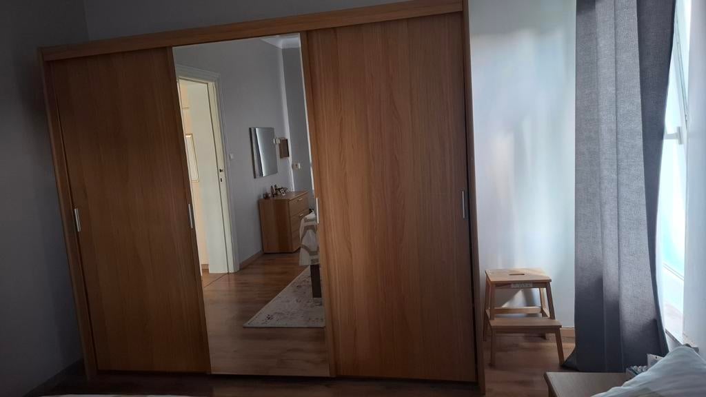 Armoire, commode, 2 tables de chevet, Maison & Meubles, Armoires | Penderies & Garde-robes, Enlèvement