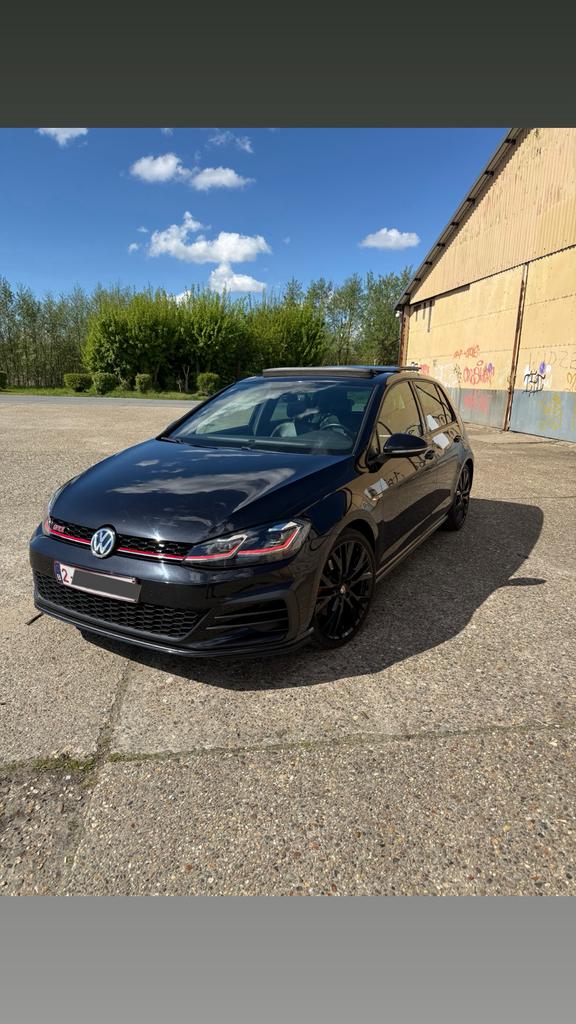 VW GOLF 7.5 GTI - DSG - PANO - KEYLESS, Auto's, 4 deurs, 0 cilinders, Verwarming stoelen achter, 169 kW