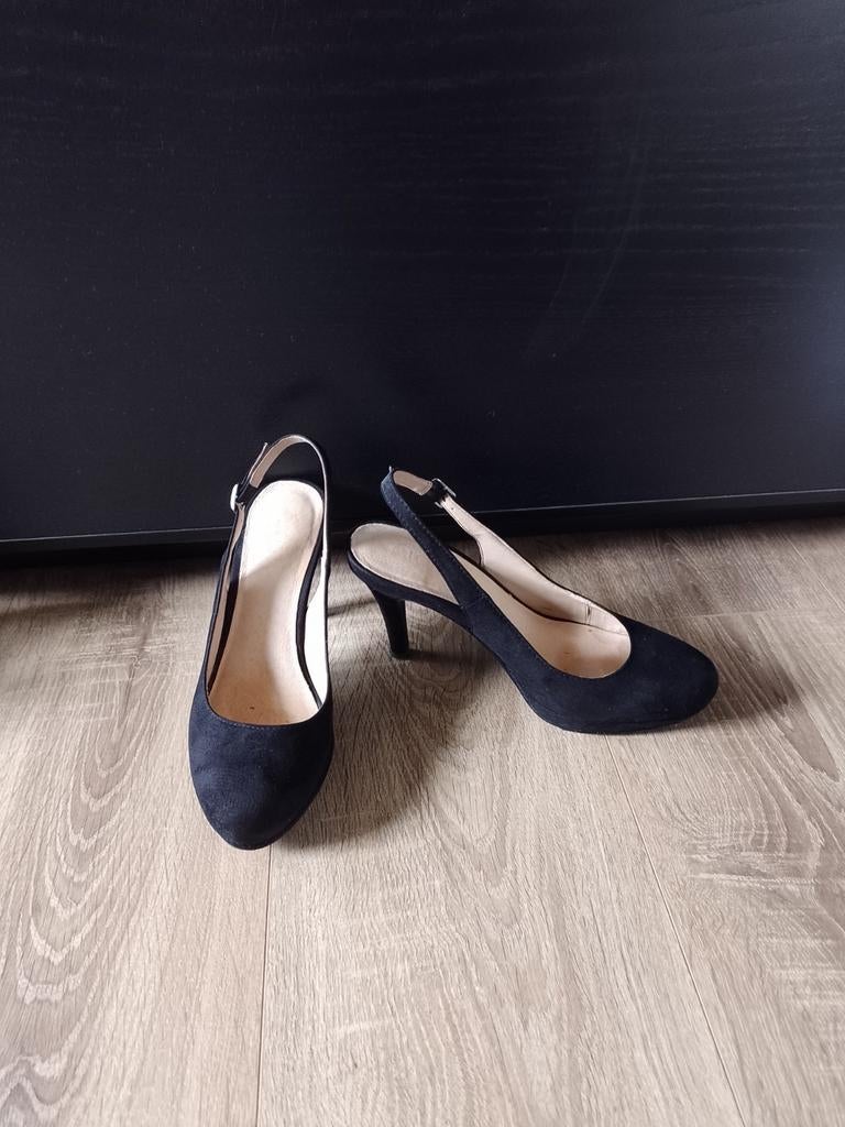 Escarpins pointure 37, Vêtements | Femmes, Chaussures, Enlèvement, Escarpins