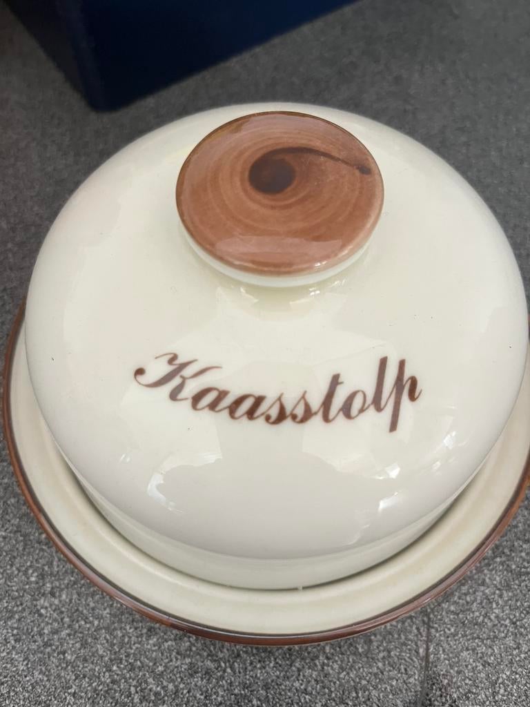 Kleine kaasstolp porselein, Ophalen, Zo goed als nieuw