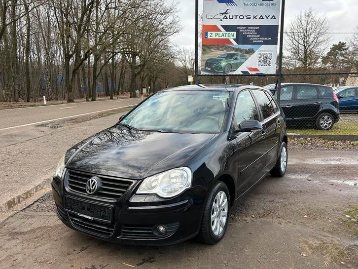 VW Polo 1.2essence km107 000 bj 2009 homologuée pour fourche, Autos, Volkswagen, Entreprise, Polo, Airbags, Air conditionné, Alarme