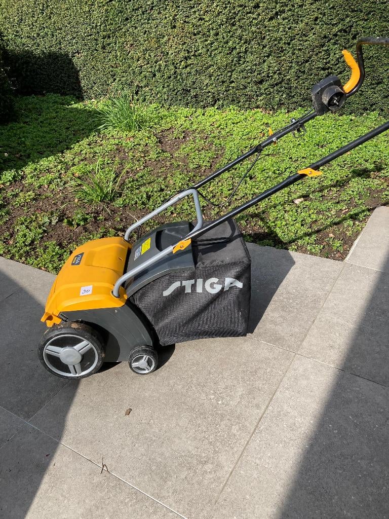 Verticuteermachine, Tuin en Terras, Ophalen, Zo goed als nieuw, Elektrisch, Stiga