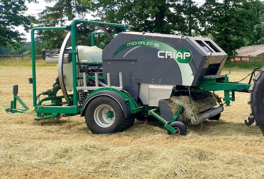 Persen wikkelen balen, hooi, voordroog / midibalen, Enlèvement, Agricole