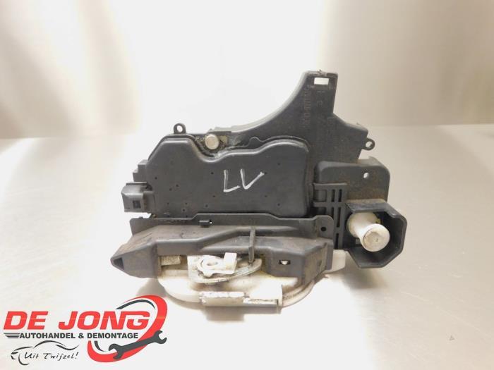 Deurslot Mechaniek 2Deurs links van een Mitsubishi Colt, Gebruikt, -, -, Ophalen of Verzenden