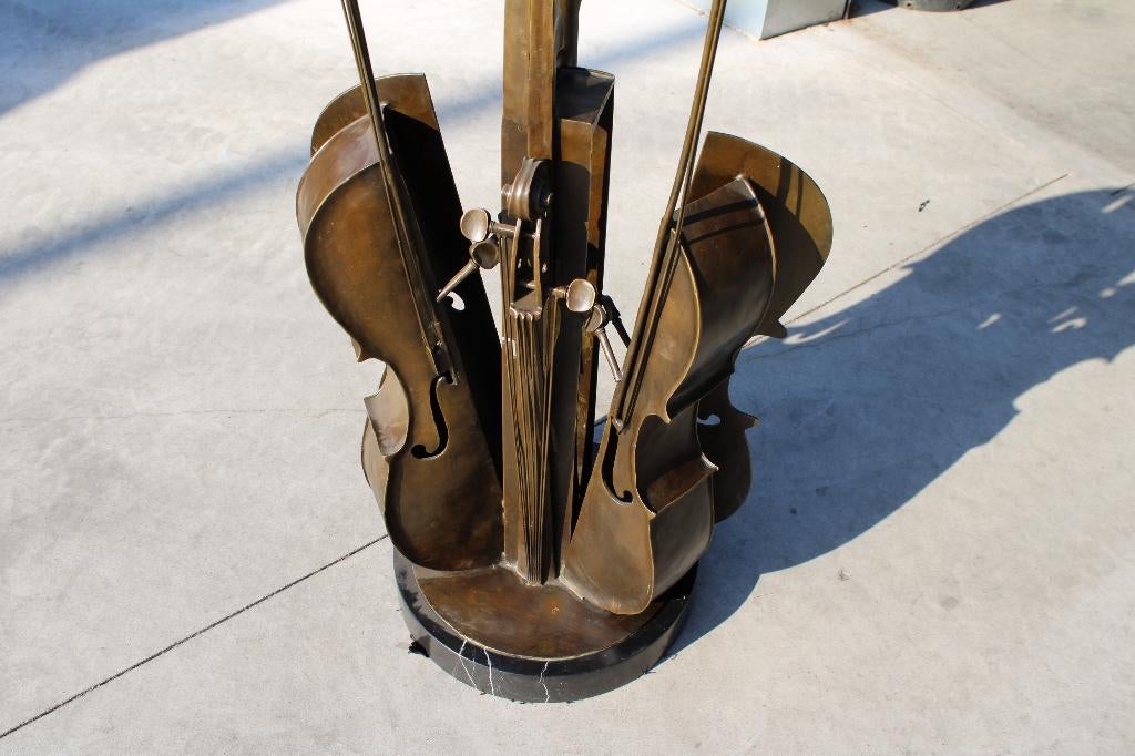 statue d un violon en bronze , signé DALI, Enlèvement, Bronze