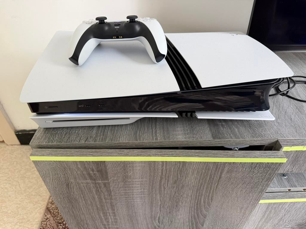 Playstation 5 pro met disc drive, Consoles de jeu & Jeux vidéo, Enlèvement, Comme neuf, Playstation 5