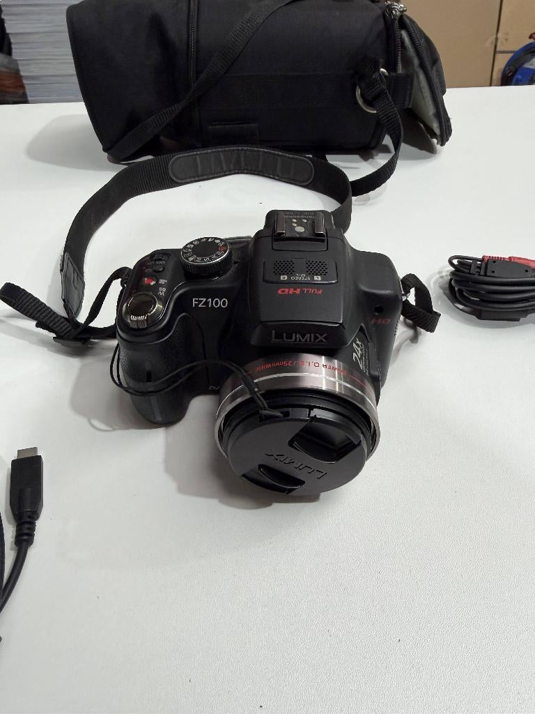 Panosonic Lumix DMC FZ100, Enlèvement ou Envoi, Autres Marques, Compact, Utilisé
