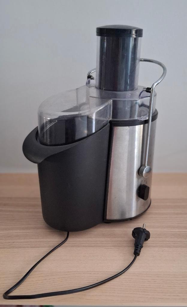EXTRACTEUR DE JUS LEGUME FRUIT marque TRIOMPH, Electroménager, Extracteurs de jus, Utilisé, Presse-agrume, Enlèvement