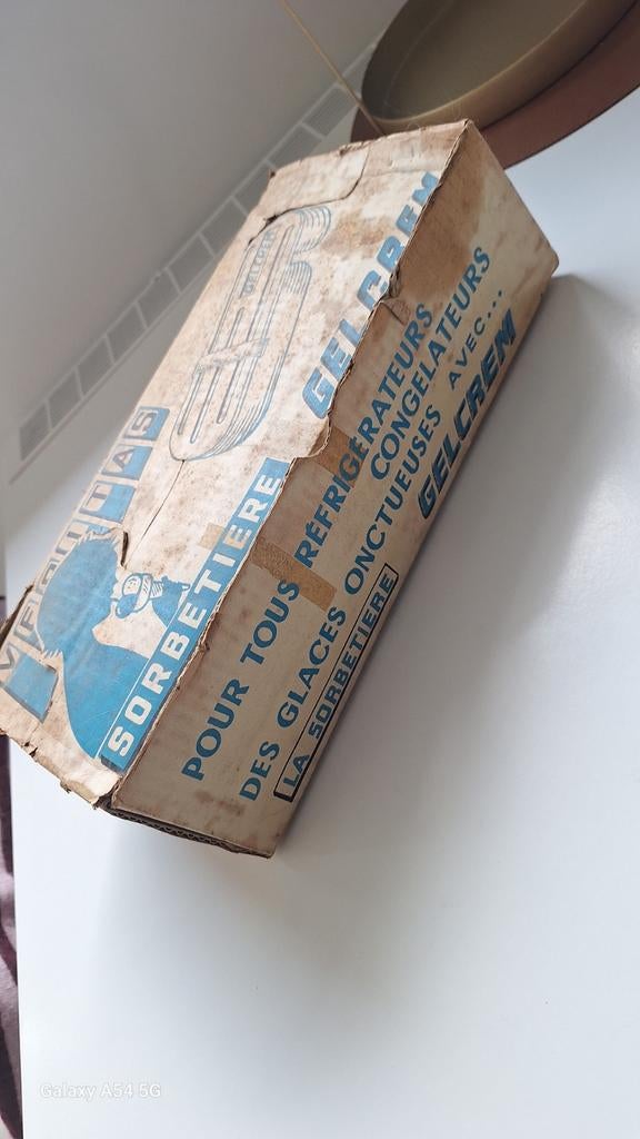 Vintage ijscreammaker, Ophalen