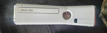 Xbox 360 + Kinect + Controller beschikbaar voor biedingen