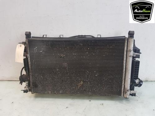 RADIATEUR COMPLEET Opel Zafira Tourer (P12), Auto-onderdelen, Airco en Verwarming, Opel, Gebruikt