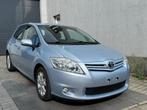 TOYOTA AURIS 1.3i BENZINE 2012 AIRCO 67000 KM 1 JR GARANTIE, Auto's, Euro 5, 4 cilinders, Blauw, Bedrijf