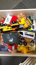 Autobanen twee stuks, bak met kleine auto’s twee stuks, Ophalen of Verzenden, Gebruikt