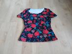 T-shirt met bloemenprint, Zwart, Ophalen of Verzenden, Zo goed als nieuw, Korte mouw