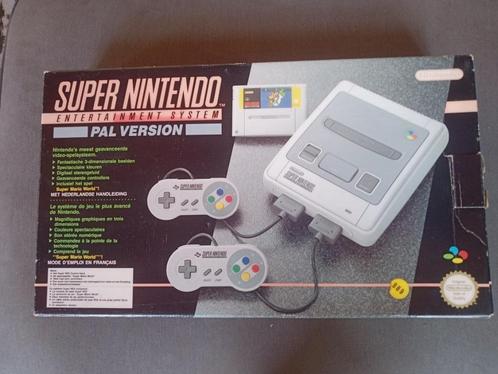 Snes console marioworld in doos, Games en Spelcomputers, Spelcomputers | Nintendo Super NES, Gebruikt, Met 2 controllers, Ophalen of Verzenden