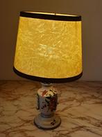 Vintage handgeschilderde keramische tafellamp, Crème, Gebruikt, 25 tot 50 cm, Orné de motifs floraux colorés peints à la main