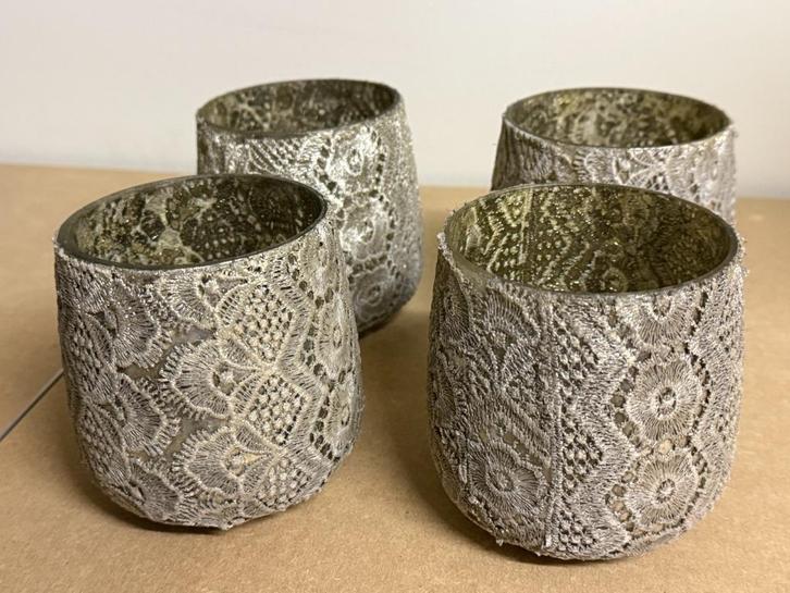 Theelichthouders met kant (4 stuks), Huis en Inrichting, Woonaccessoires | Kandelaars en Kaarsen, Nieuw, Minder dan 25 cm, Overige materialen
