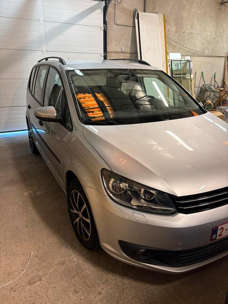 VW touran  échange possible  bien lire, Autos, Volkswagen, Particulier, Touran, Berline, Enlèvement