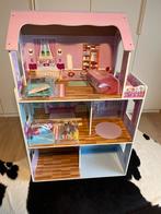 Poppenhuis met meubels en popjes, Ophalen, Zo goed als nieuw, Poppenhuis