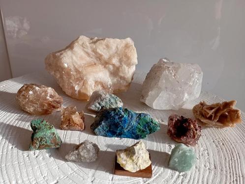 Veel stenen en mineralen, Verzamelen, Mineralen en Fossielen, Ophalen of Verzenden