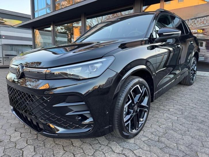 NEW MODEL TIGUAN 15 E-TSI DSG MHEV R-LINE BLACKP/SAFEX/TREKH, Auto's, Volkswagen, Bedrijf, Te koop, Tiguan, Achteruitrijcamera