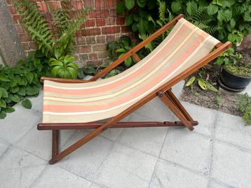 Vintage inklapbare strandstoel ligstoel tuinstoel beschikbaar voor biedingen