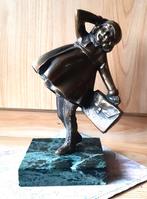 MOOI FIGURATIEF BRONZEN BEELDJE SCHOOLMEISJE., Envoi, Bronze