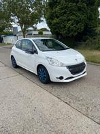 PEUGEOT 208 BENZINE 2014 DIRECT BESCHIKBAAR, Auto's, Voorwielaandrijving, Euro 5, Stof, 50 kW
