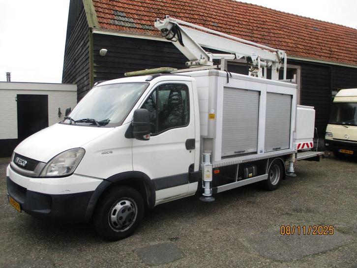 IVECO DAILY 35C15  HOOGWERKER   EURO 5  6-2012, Auto's, Vrachtwagens, Bedrijf, Achteruitrijcamera, Iveco, Diesel, Euro 5, 2 deurs