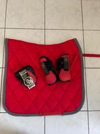 Rode set BR zadeldek + getten dressuur, Dieren en Toebehoren, Paarden en Pony's | Dekens en Dekjes, Verzenden, Gebruikt, Dekje